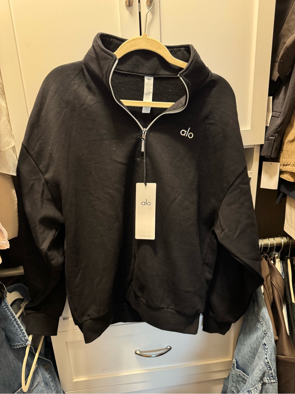 ALO Yoga Black Women's Zip-Front Pullover Sweater